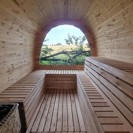Loft Apartment Mit Grosser Badewanne A Mugeln Exteriör bild