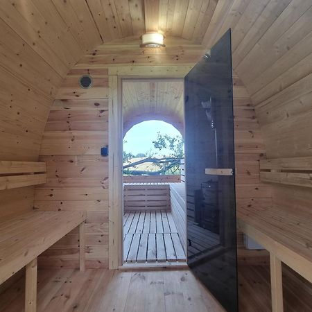 Loft Apartment Mit Grosser Badewanne A Mugeln Exteriör bild