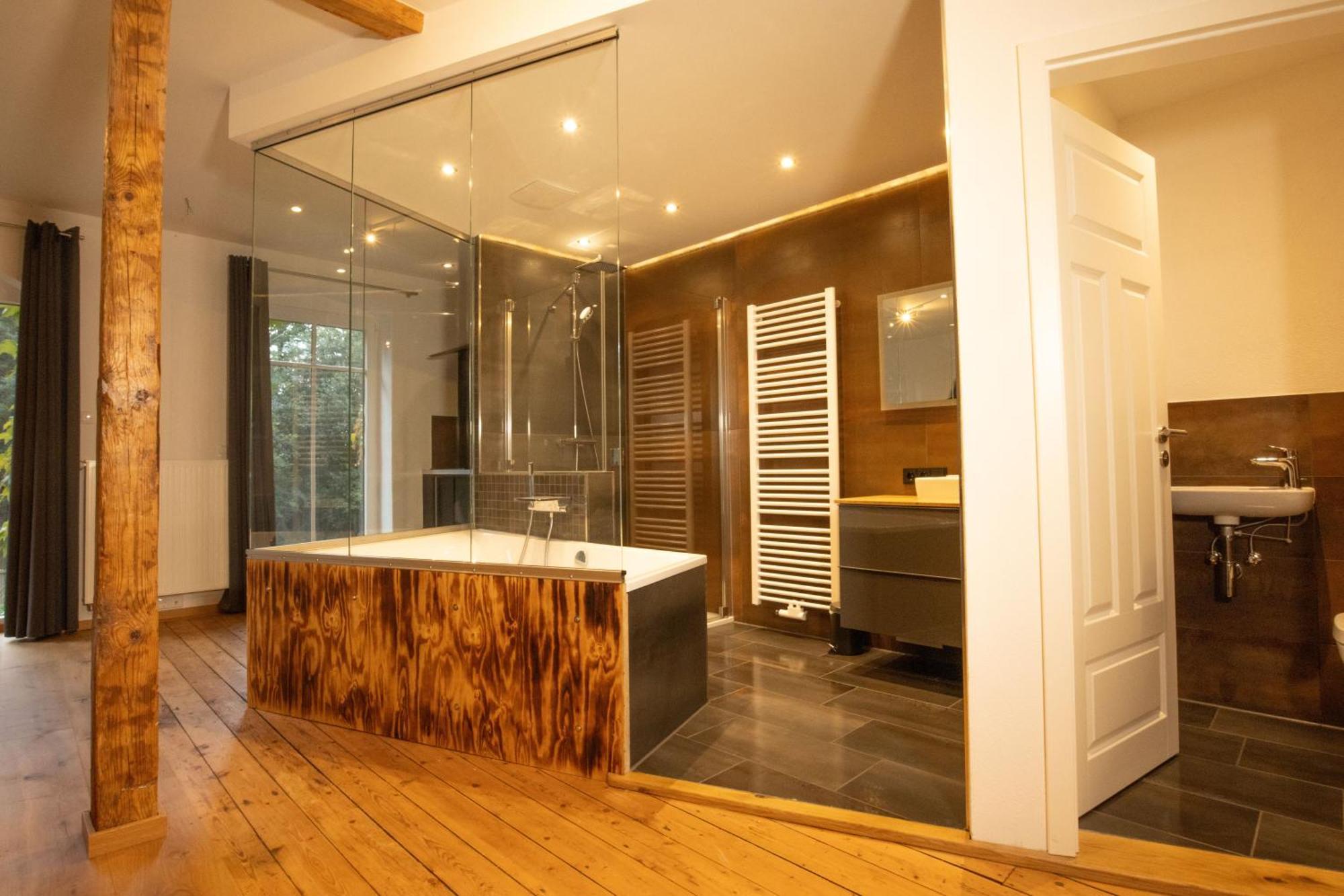 Loft Apartment Mit Grosser Badewanne A Mugeln Exteriör bild